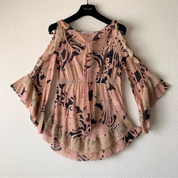 Valentino y2k lace bell sleeve blouse - Picture 12 of 16